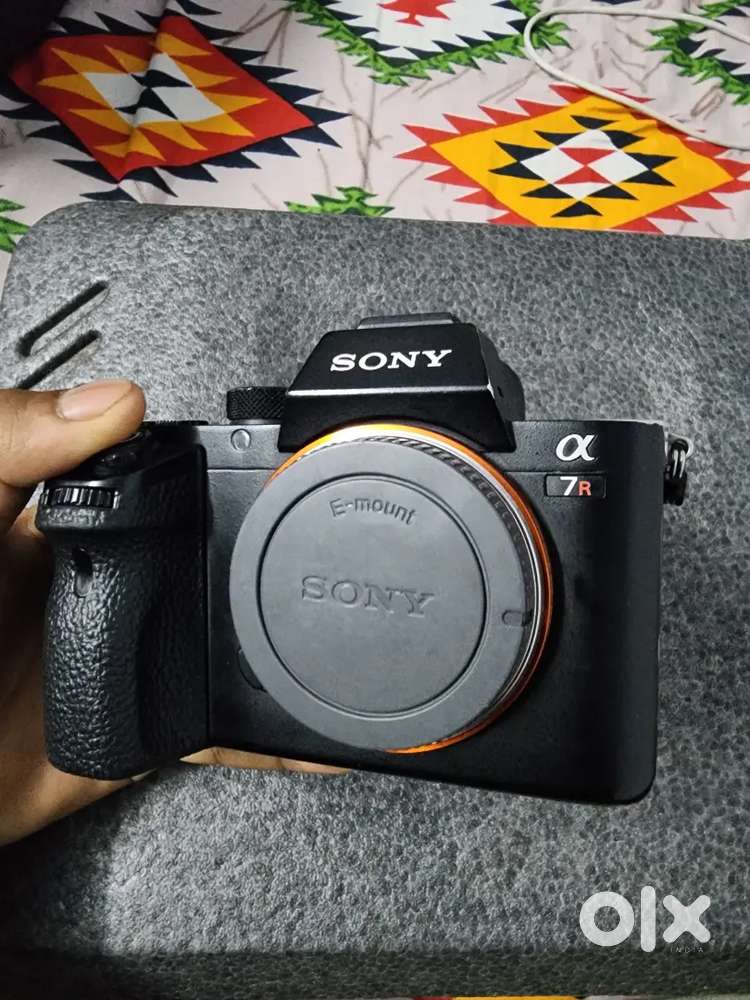 Sony A7rii & 6400 Camera, Moza aircross 2 Gimbal, Macbook Pro