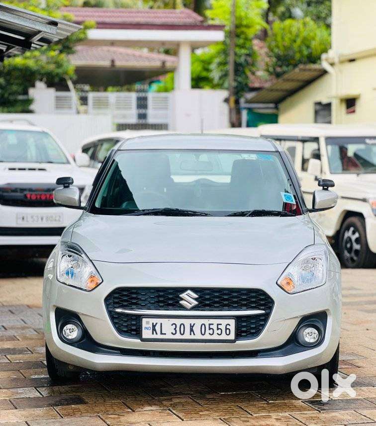 Maruti Suzuki Swift AMT VXI, 2022, Petrol