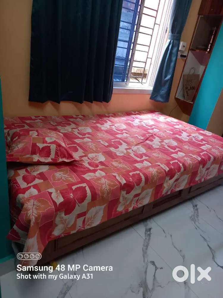 Selling of furnitures