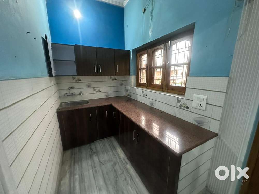 1 bhk Furnihed husband wife / shingel job person