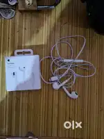 Apple wired earphones