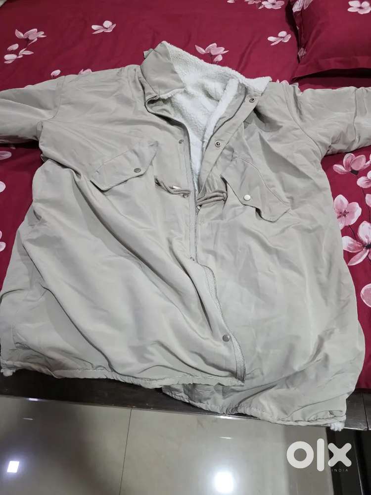 Unisex never used winter wear for sale