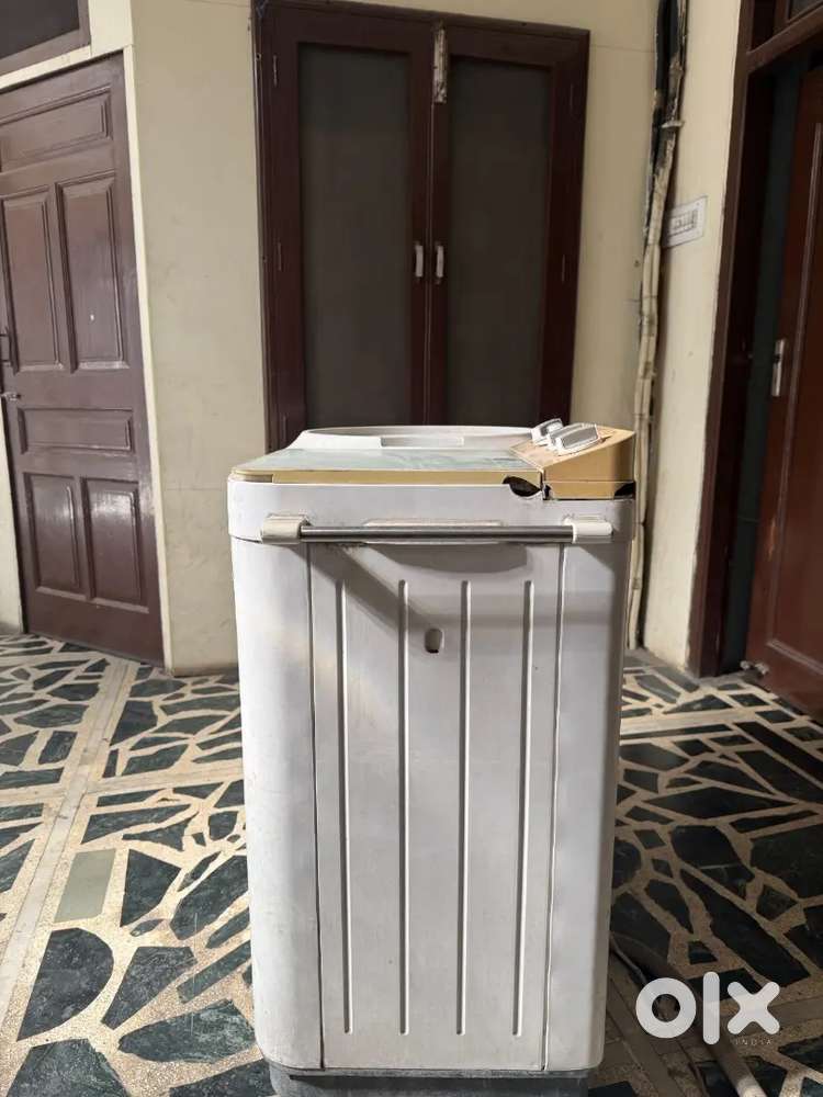 Washing Machine Lloyd