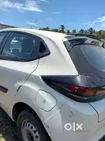 Tata altroz petrol