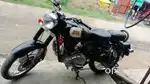 ROYAL ENFIELD CLASSIC 350 BULLET BLACK 
1ST OWNER ALL PEPAR COMPLETE