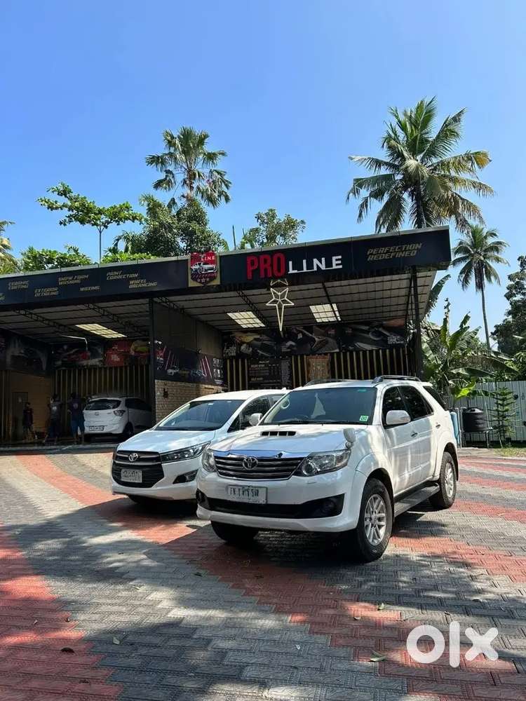 Innova Crysta/Fortuner available for monthly rent,unlimited km package