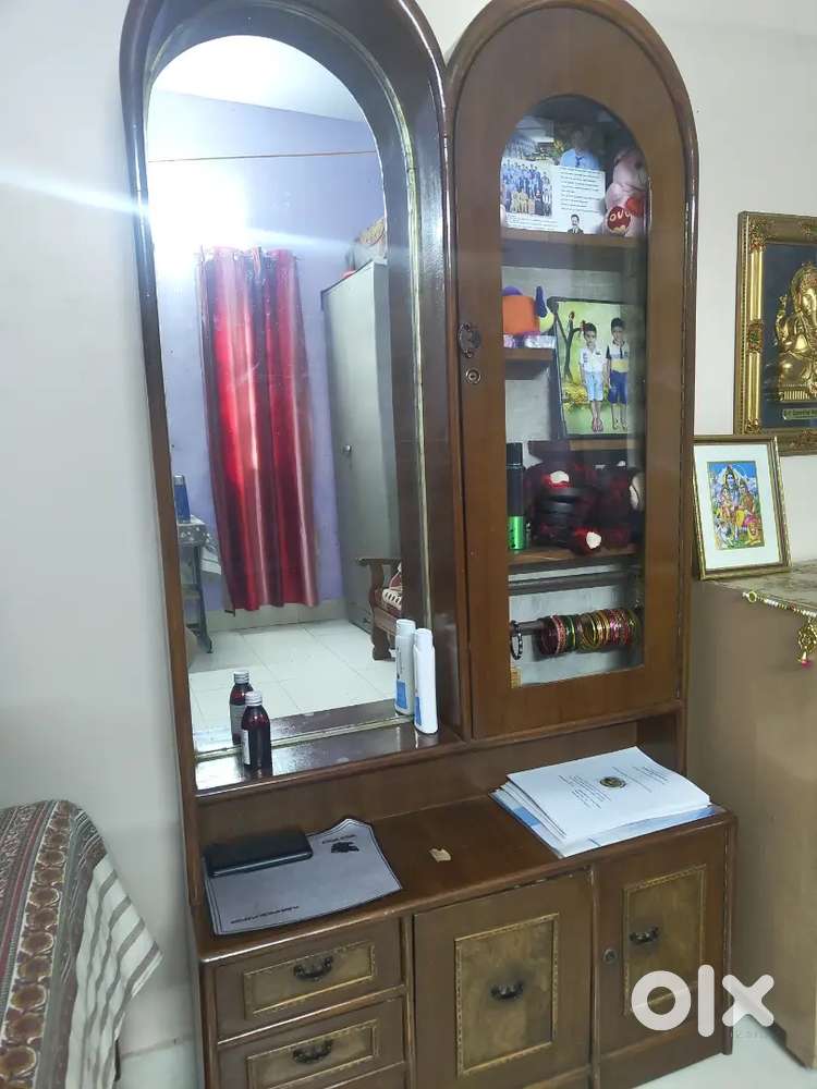 Mirror Almirah