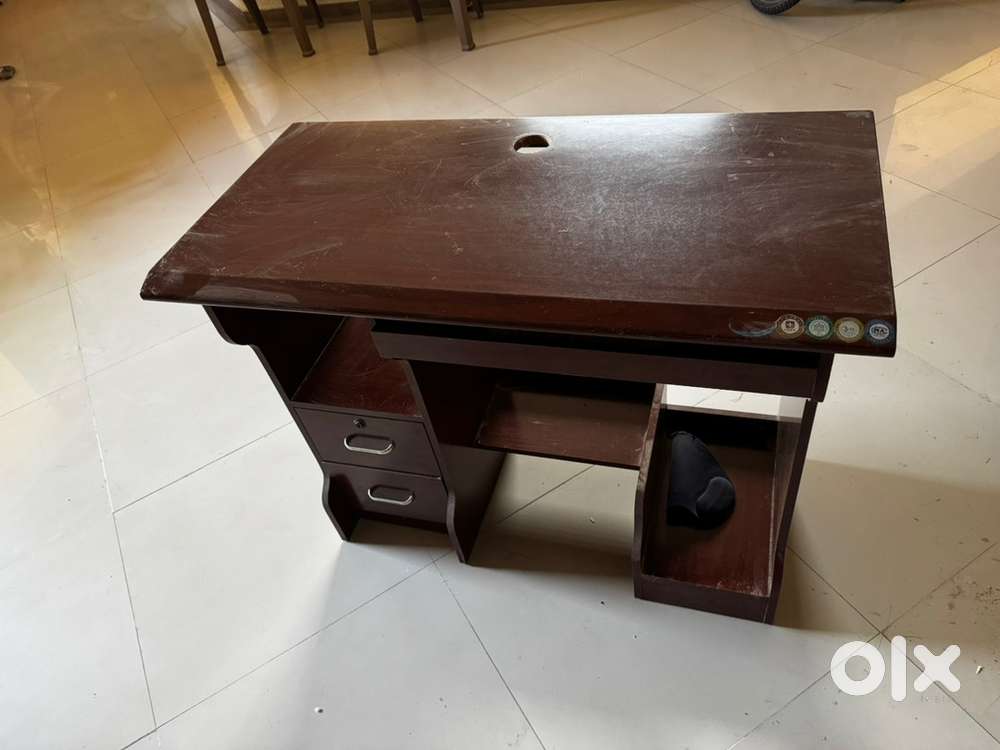 Computer Table