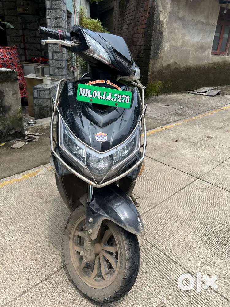 Electric scooter