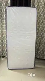 Single bed mattress