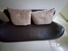 Stylish 2+1 leather sofa set