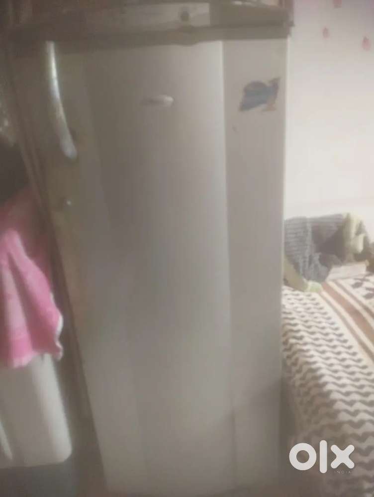 Whirlpool Fridge 190 Litre