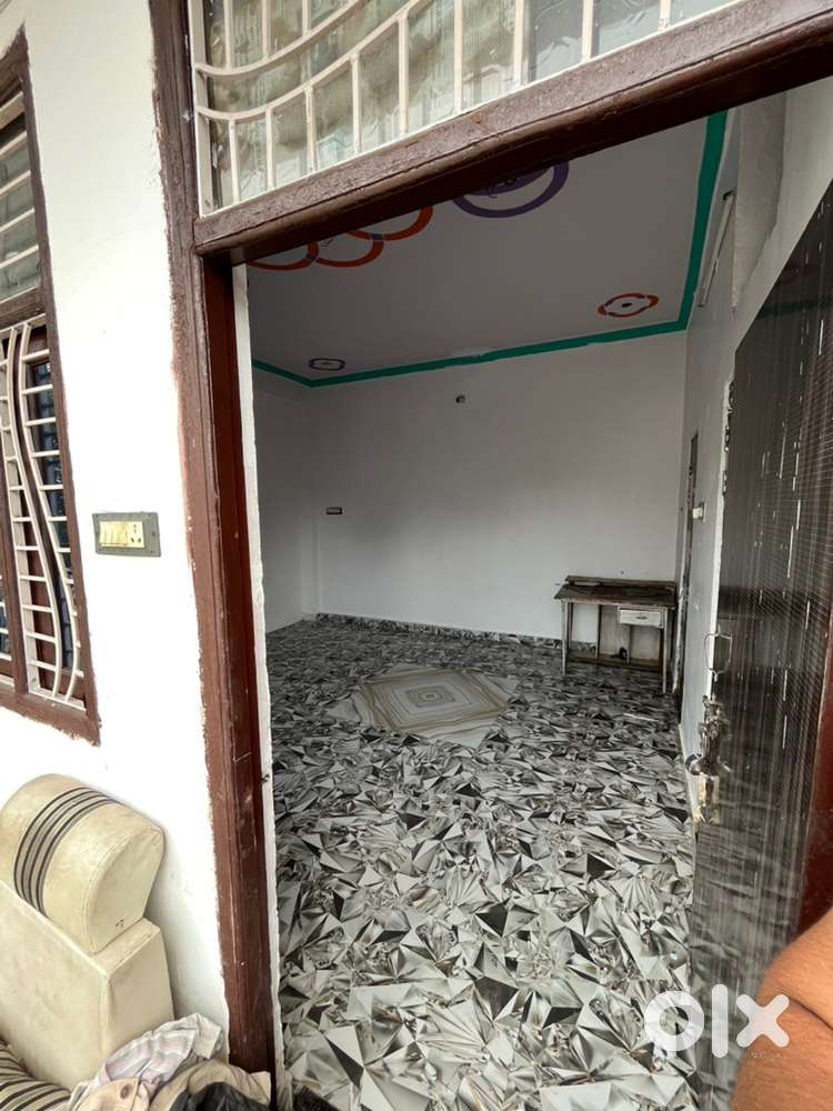 1 Room Kitchen bathroom available for rent for student and batchelors