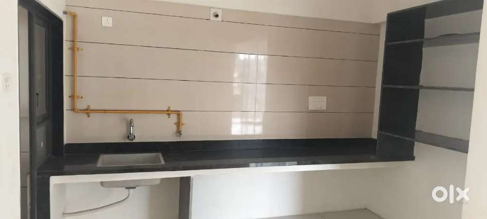 3 bhk flat New construction ma bhadhe apvano che