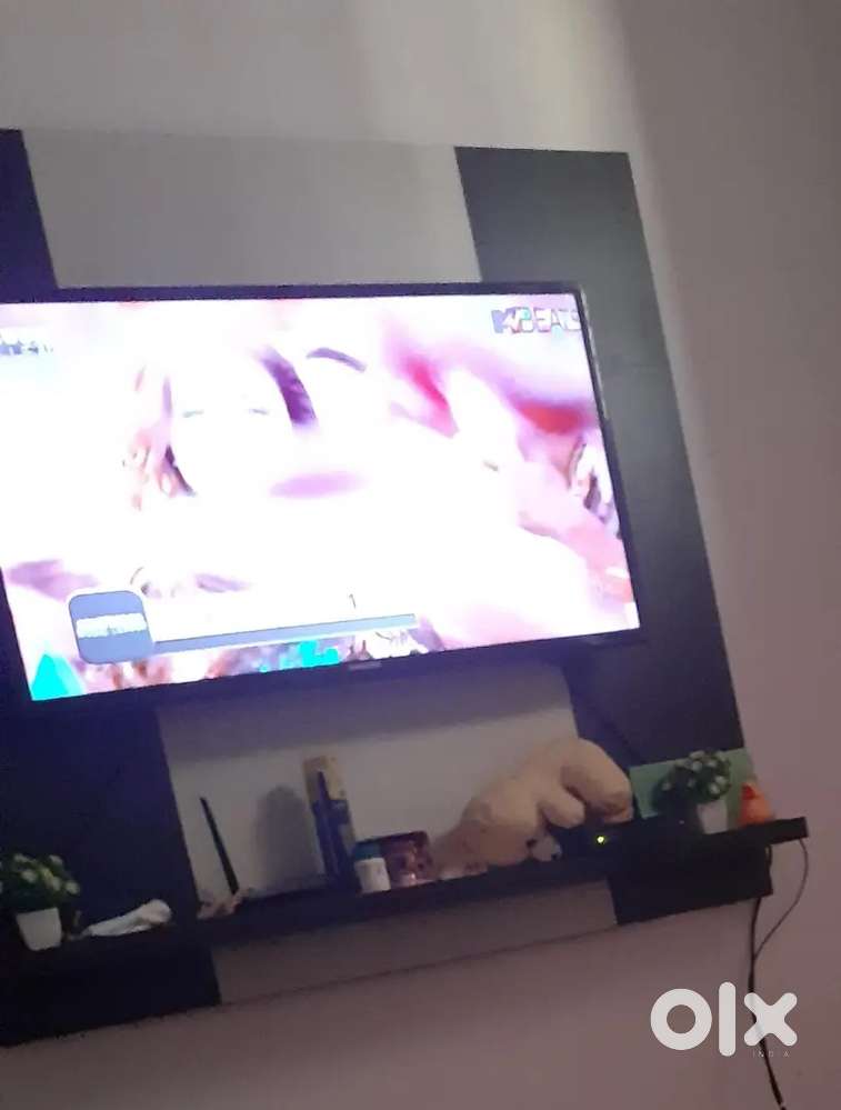 LED 40 inces for sale in working condition
