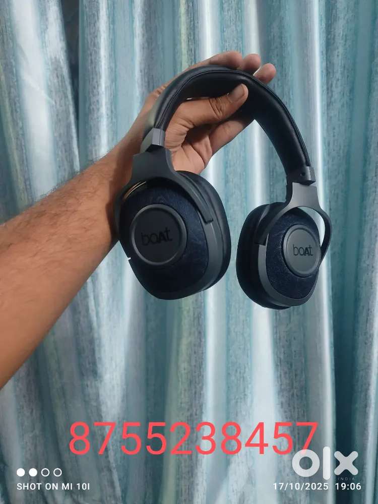Headset 558 boat rockerz headphones 3 month old rarely used