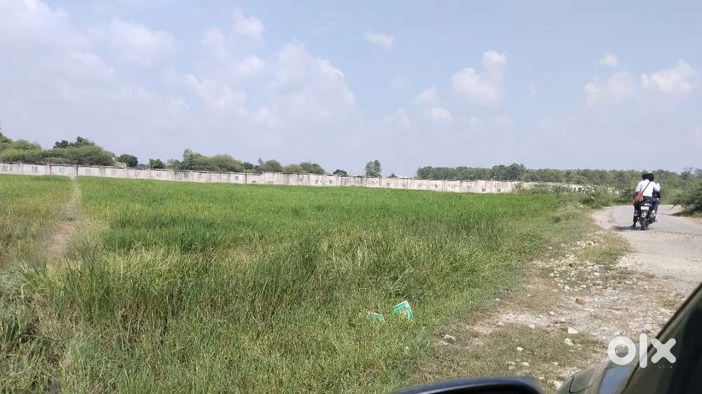 Bara tahsil ke pass hai 18 beegha jameen