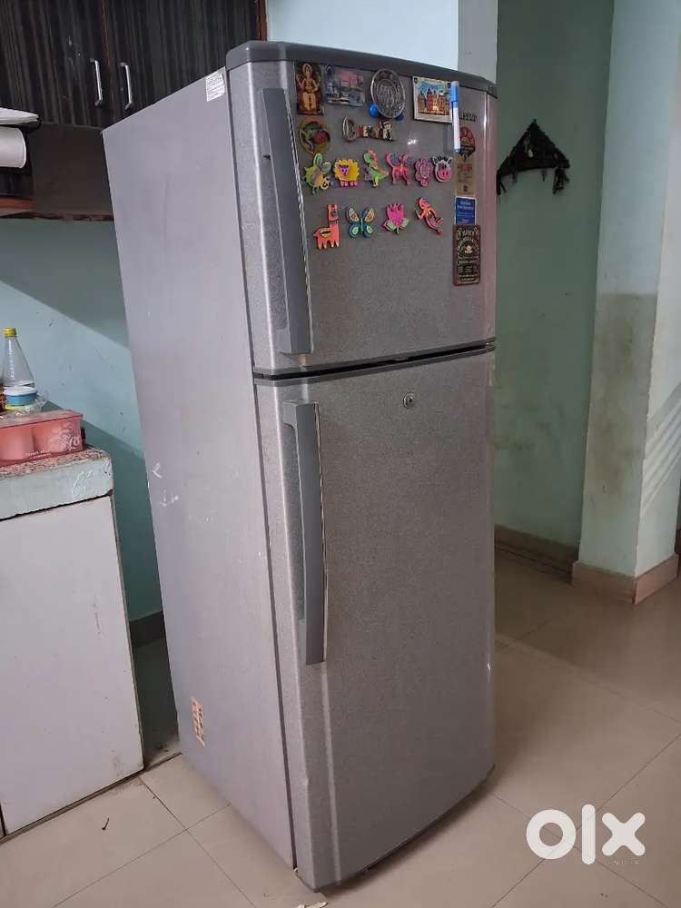 Samsung  5 star Double door Auto Defrost , 280 Lts. Refrigerator