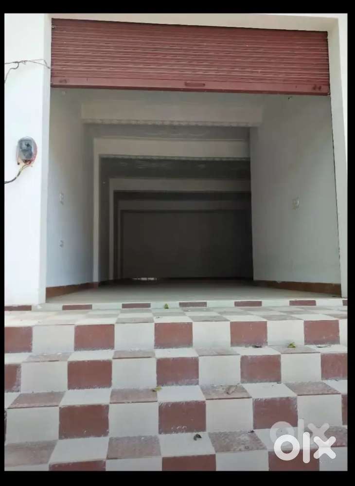 On road shop showroom business store coaching centre clinic hospital