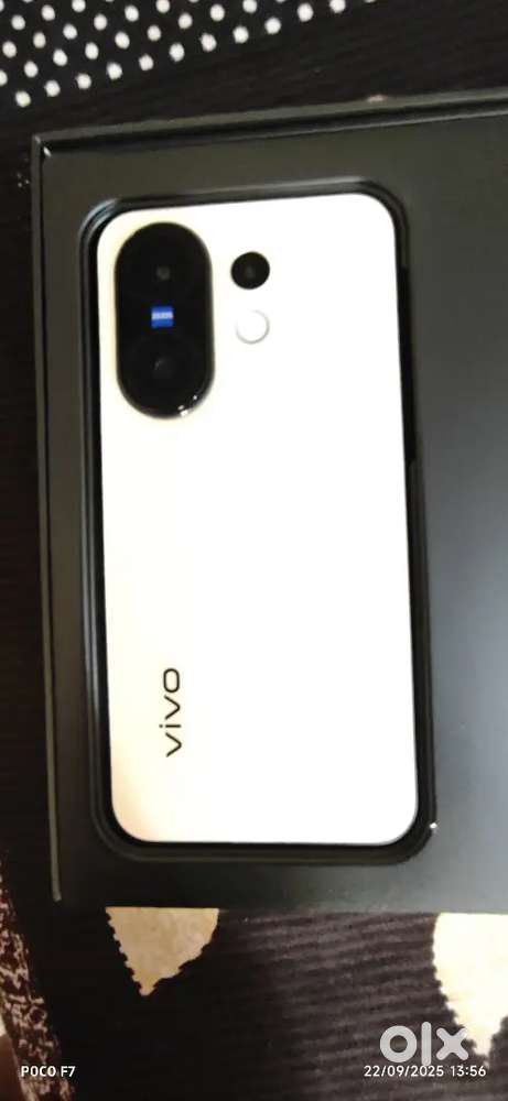 Vivo x200 fe 12/256  9days old with all accessories and bill
