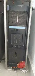 4 T- Bass , 4 Mid ,  PD - 5000 Dyanatech and  V-3000