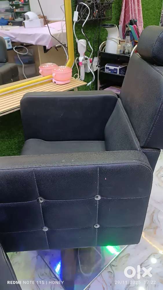 Salon chair I want to sell my salon chair