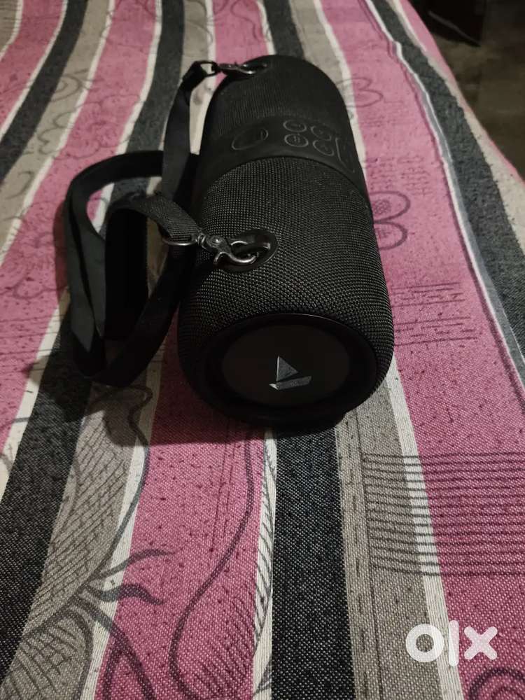 Boat stone 1200 bluetooth speaker