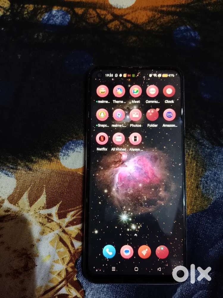 Phone bechna hai