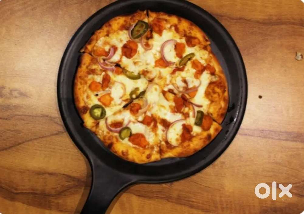 Staff wanted burger shop night shift freshers also ok