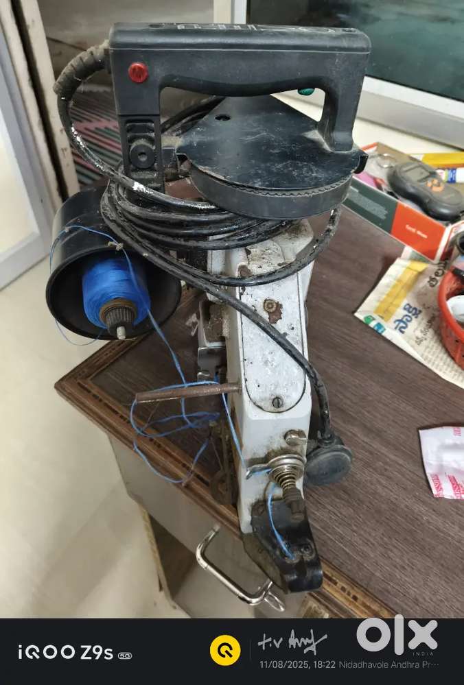 Revo bag closer meachine