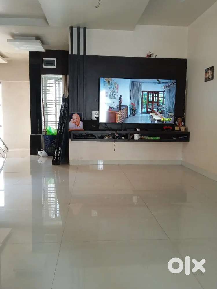 Shop  for rent suitable for designer