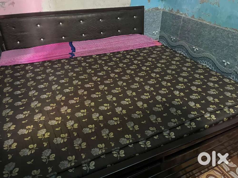 New Condition Bed 6x6