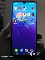I m selling my phone Vivo v20se 8/128