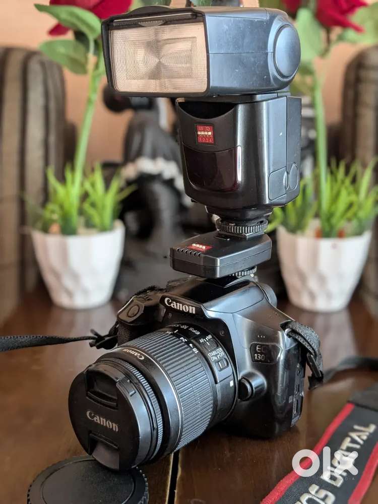 Canon DSLR 1300D Camera with Digitek Flash & Trigger