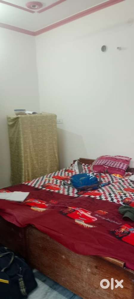 Furnished room on rent