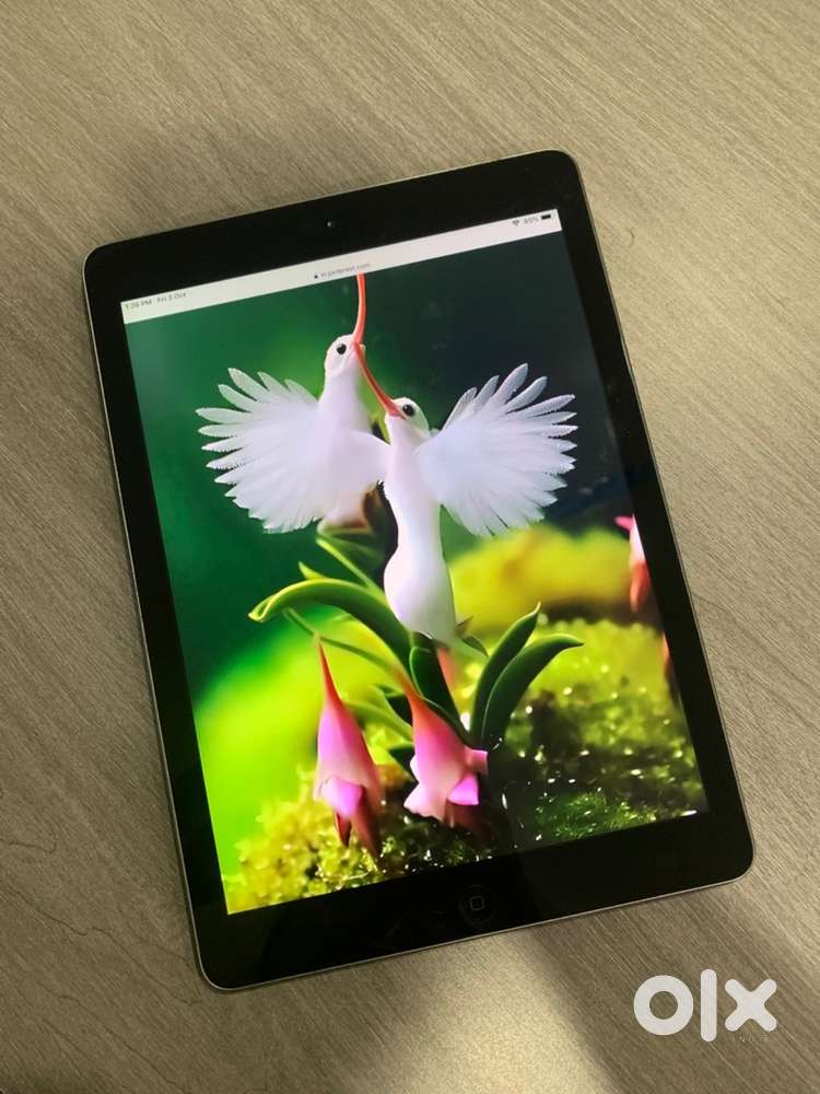 Apple Ipad air 1st gen / 64gb storage / only wifi / with bill