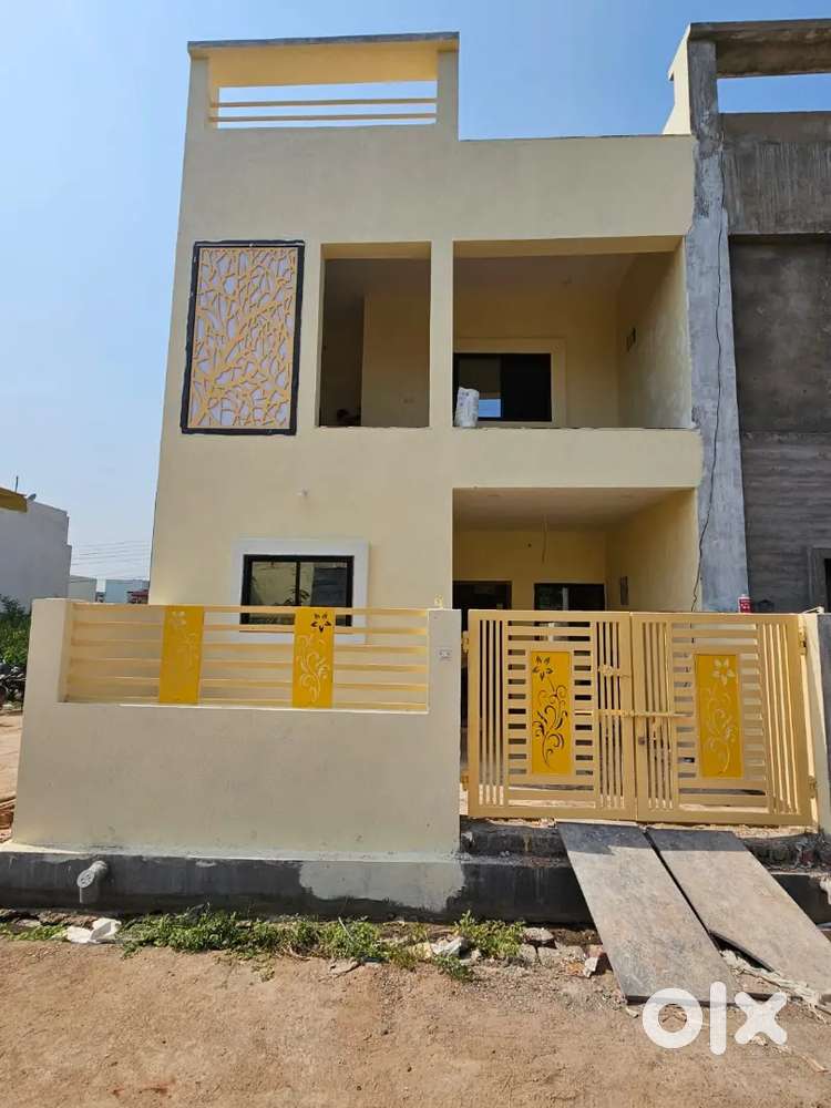 3 bhk individual house covered campus society