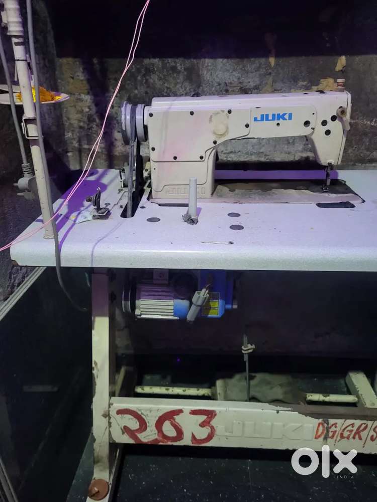 Sewing Machine in Excellent Condition