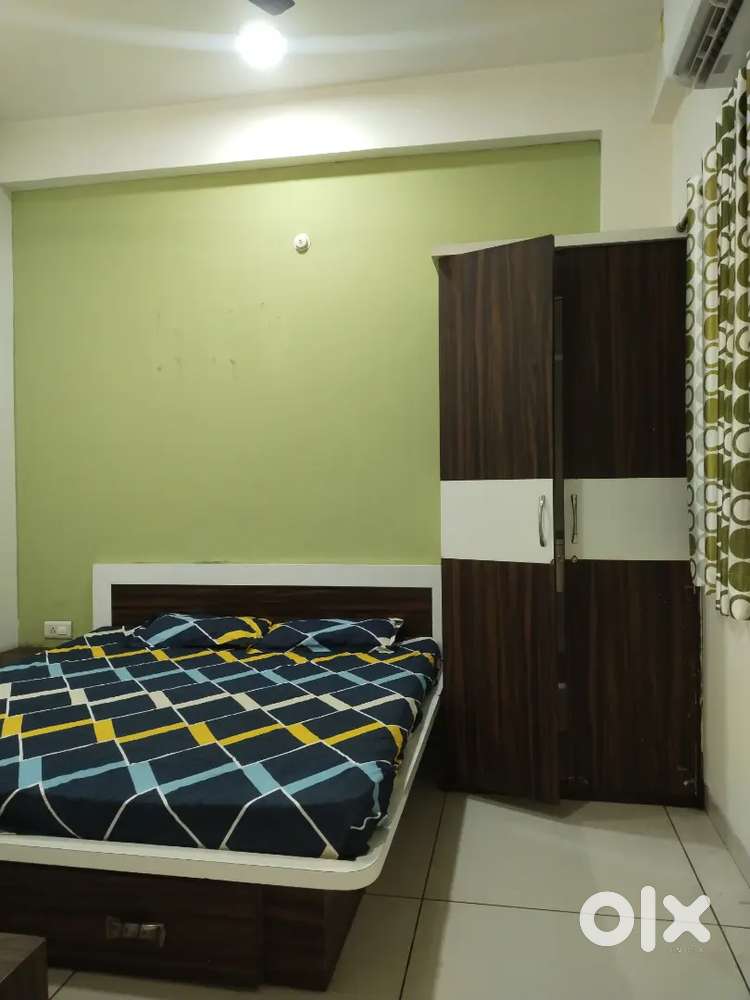 Fully Furnished 1Bhk Zero Brokrege!! Near Bombay Hospital Square Main