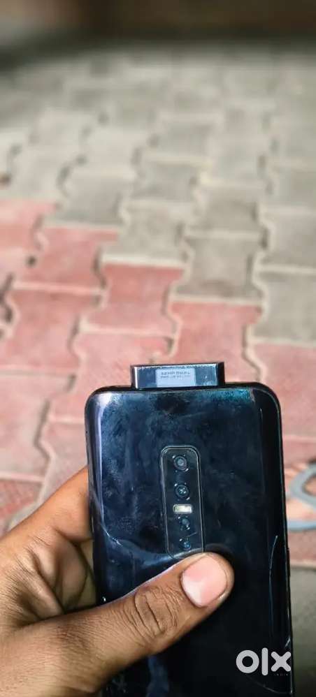 Vivo v17 pro folder change hai back cark ha or sab all ok ha