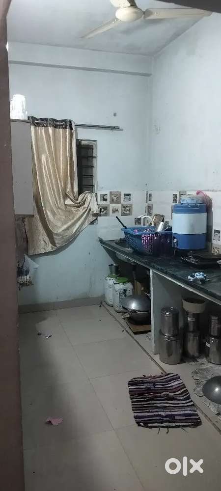 Makan kiraye se dena hai