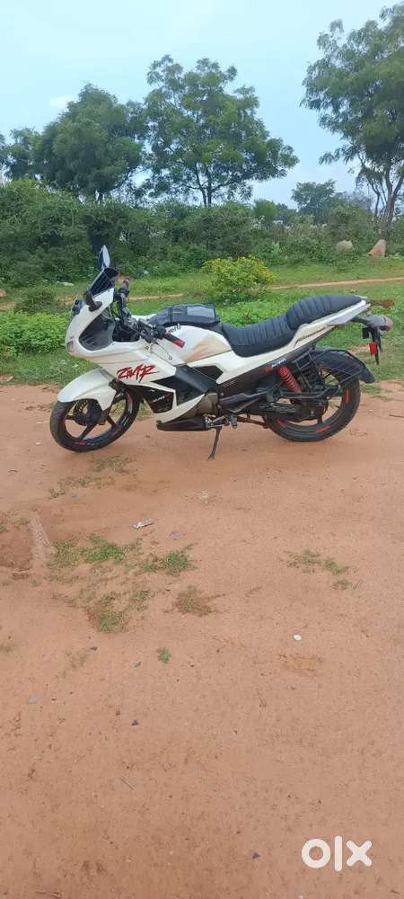 Karizma ZMR in smooth condition