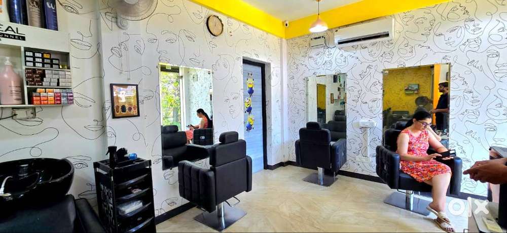 UNISEX SALON - READY TO RUN