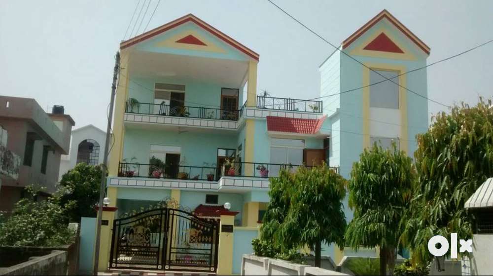 3 BHK set is available for rent to a family