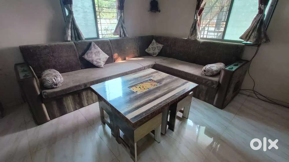 7 Seating L shaped sofa + Coffe table with 4 stools