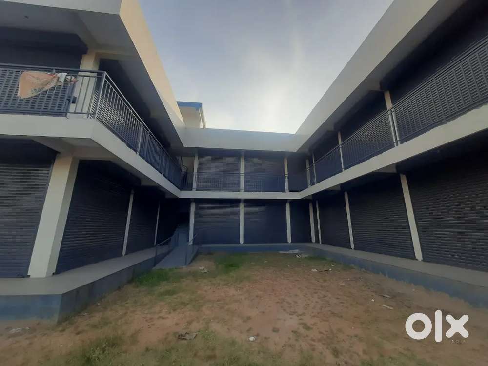 Commercial Building for rent