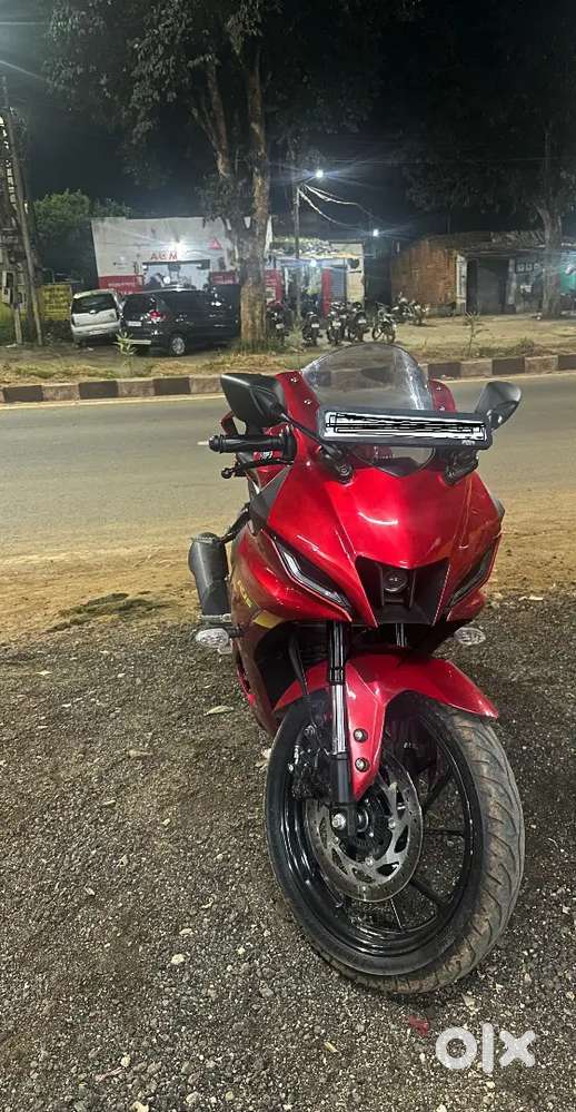 Showroom maintained
Service are up-to-date, 11 month old bike...