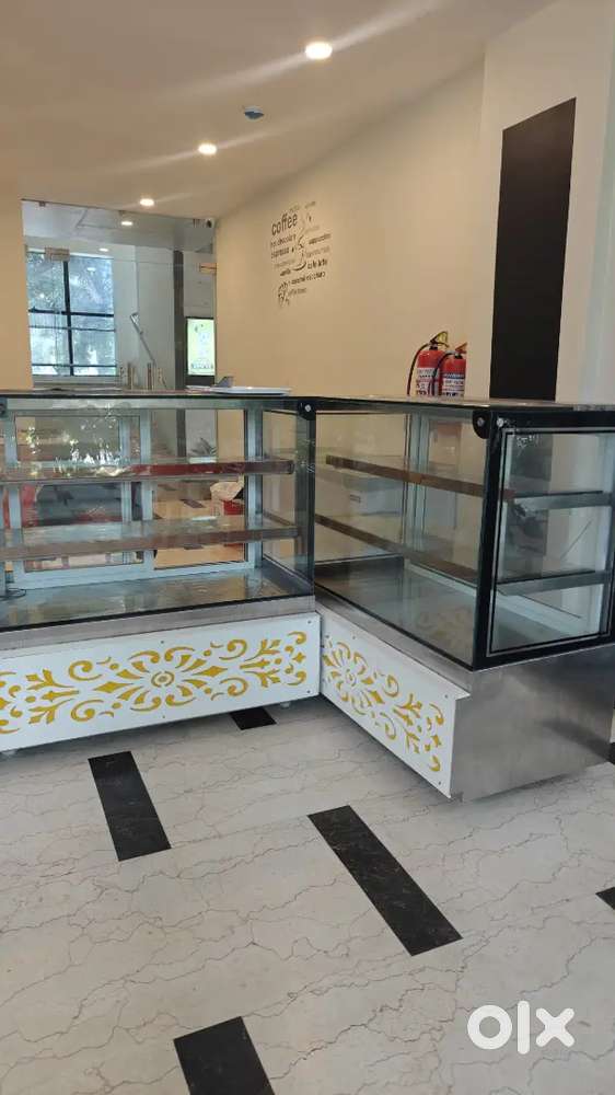 Cafe Equipment for Sale – Chiller, Warmer, Big Oven