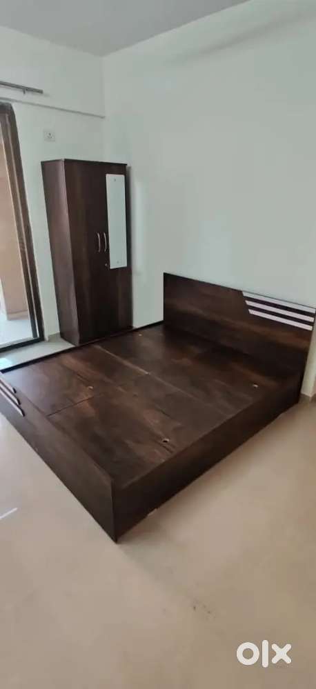 NEW BEDROOM SET 5X6 SEMI STORAGE BED & 2DOOR WARDROBE