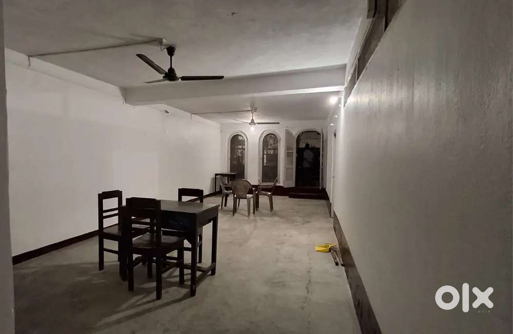 2BHK AT ZOO ROAD